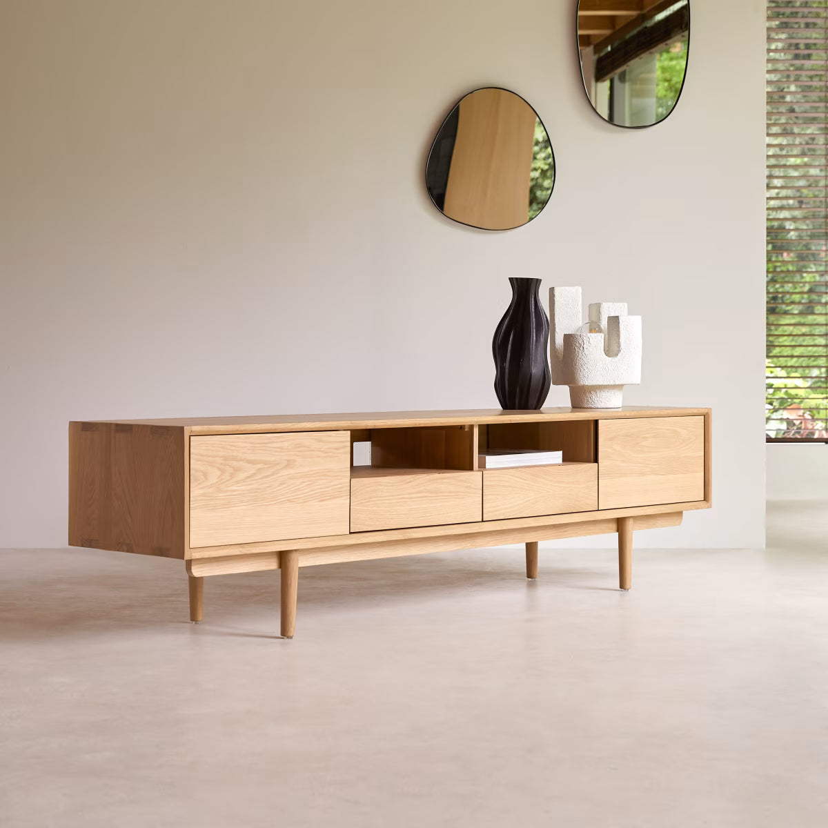 Tv unit 10