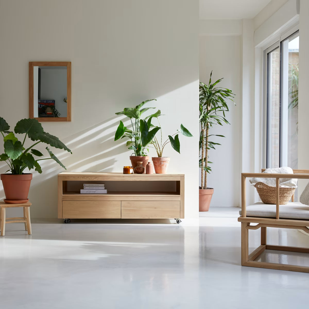 Tv unit 3