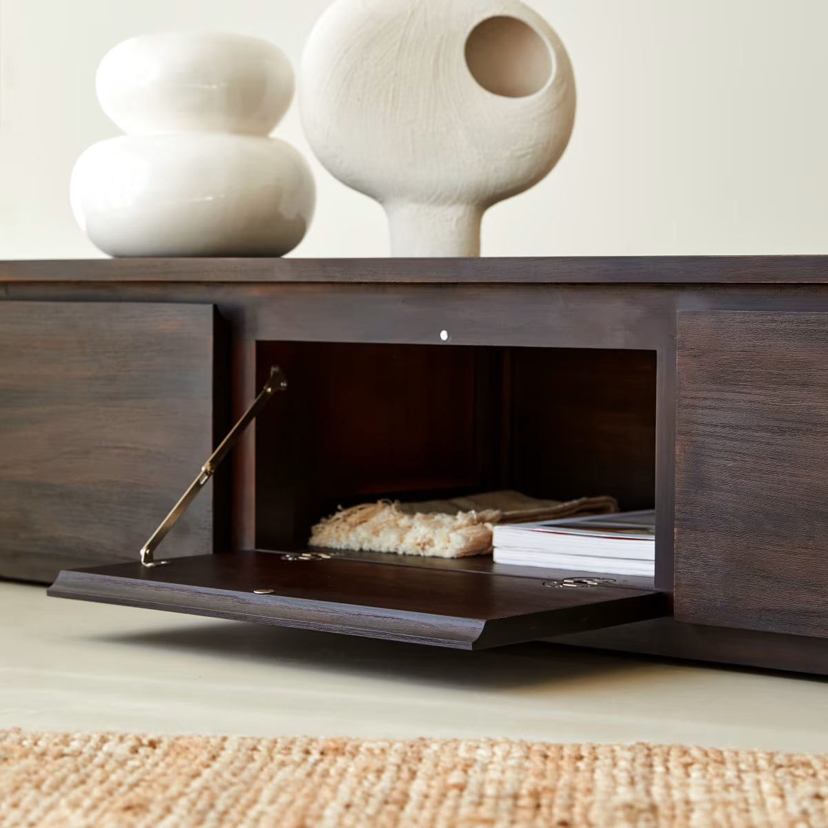 Tv unit 6